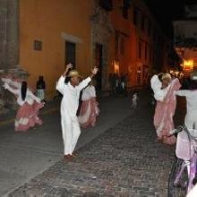 AHORA, A RITMO DE VALLENATO